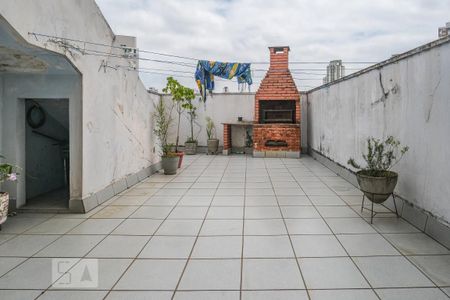 Casa à venda com 144m², 3 quartos e 4 vagas Casa à venda com 144m², 3 quartos e 4 vagasQuintal