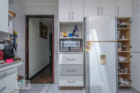 Casa à venda com 144m², 3 quartos e 4 vagas Casa à venda com 144m², 3 quartos e 4 vagasCozinha