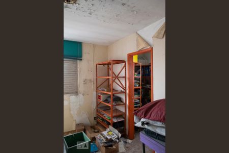 Casa à venda com 550m², 5 quartos e 6 vagas Casa à venda com 550m², 5 quartos e 6 vagasQUARTO 2