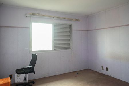 Casa à venda com 550m², 5 quartos e 6 vagas Casa à venda com 550m², 5 quartos e 6 vagasQUARTO 3