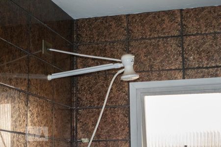 Casa à venda com 550m², 5 quartos e 6 vagas Casa à venda com 550m², 5 quartos e 6 vagasBANHEIRO QUARTO 4