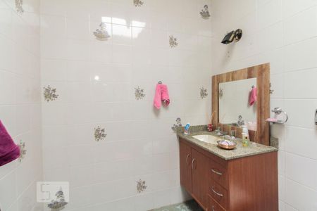 Casa à venda com 176m², 3 quartos e 3 vagasBanheiro Suíte 3