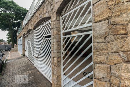 Casa à venda com 176m², 3 quartos e 3 vagasFachada 