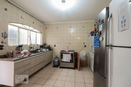 Casa à venda com 176m², 3 quartos e 3 vagasCozinha 