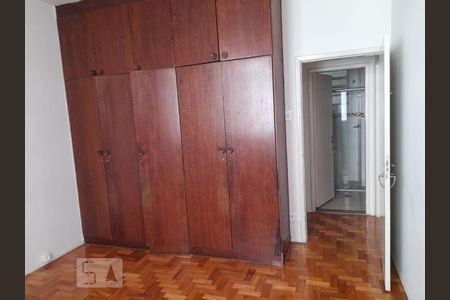 Apartamento para alugar com 75m², 2 quartos e sem vaga