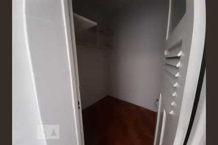 Apartamento para alugar com 75m², 2 quartos e sem vaga
