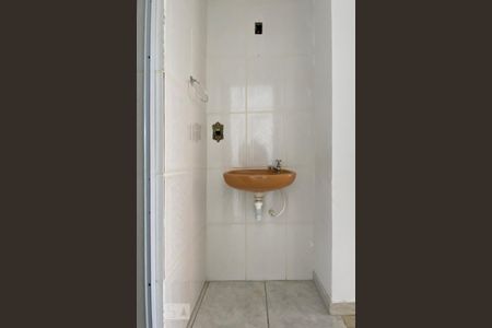 Apartamento para alugar com 55m², 2 quartos e 1 vaga Apartamento para alugar com 55m², 2 quartos e 1 vagaBanheiro