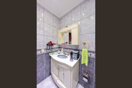 Casa à venda com 300m², 3 quartos e 2 vagasBanheiro da Suite 1