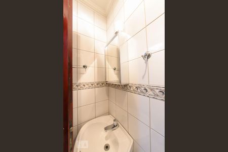 Casa à venda com 300m², 3 quartos e 2 vagasBanheiro de Serviço