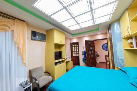 Casa à venda com 300m², 3 quartos e 2 vagasSuite 2