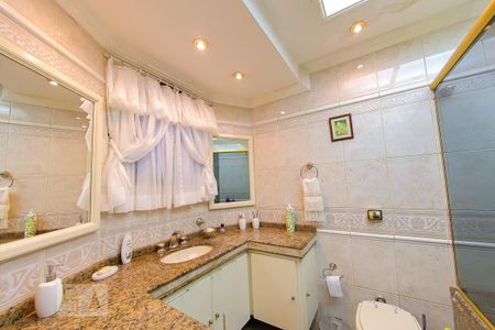 Casa à venda com 300m², 3 quartos e 2 vagasBanheiro da Suite 2