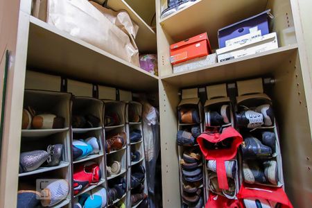 Casa à venda com 300m², 3 quartos e 2 vagasCloset da Suite 2