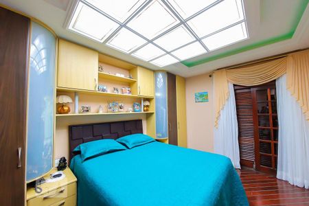 Casa à venda com 300m², 3 quartos e 2 vagasSuite 2