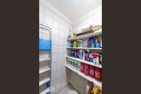 Casa à venda com 300m², 3 quartos e 2 vagasDespensa