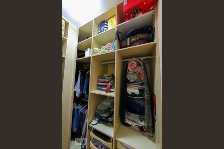 Casa à venda com 300m², 3 quartos e 2 vagasCloset da Suite 2