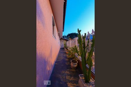 Casa à venda com 300m², 3 quartos e 2 vagasQuintal