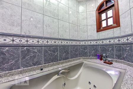 Casa à venda com 300m², 3 quartos e 2 vagasBanheiro da Suite 1