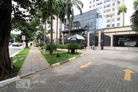 Apartamento à venda com 70m², 1 quarto e 1 vagaFachada e portaria