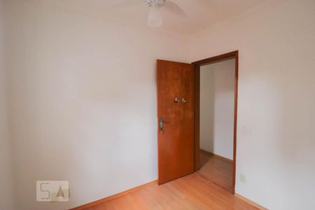 Casa à venda com 250m², 4 quartos e 1 vaga Casa à venda com 250m², 4 quartos e 1 vagaDormitório 2