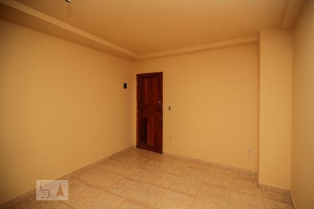 Sala / Quarto de kitnet/studio para alugar com 1 quarto, 35m² em Sampaio, Rio de Janeiro