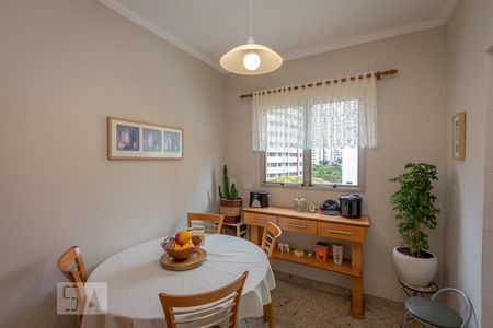 Apartamento à venda com 160m², 4 quartos e 2 vagas Apartamento à venda com 160m², 4 quartos e 2 vagasCopa