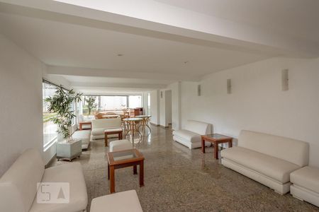 Apartamento à venda com 160m², 4 quartos e 2 vagas Apartamento à venda com 160m², 4 quartos e 2 vagasSalão de Festas