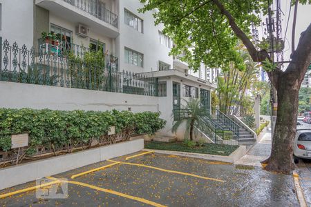 Apartamento à venda com 160m², 4 quartos e 2 vagas Apartamento à venda com 160m², 4 quartos e 2 vagasFachada