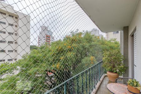 Apartamento à venda com 160m², 4 quartos e 2 vagas Apartamento à venda com 160m², 4 quartos e 2 vagasVaranda da Sala