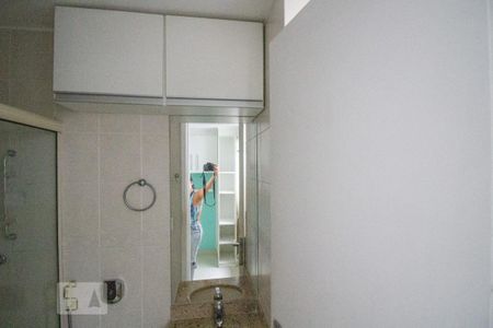 Apartamento para alugar com 106m², 2 quartos e 2 vagas Apartamento para alugar com 106m², 2 quartos e 2 vagasBanheiro da Suíte 2
