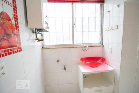 Apartamento para alugar com 106m², 2 quartos e 2 vagas Apartamento para alugar com 106m², 2 quartos e 2 vagasCozinha e Área de Serviço