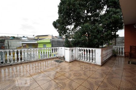 Sacada de casa à venda com 5 quartos, 199m² em Pestana, Osasco