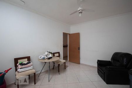 Casa à venda com 199m², 5 quartos e 7 vagas Casa à venda com 199m², 5 quartos e 7 vagasQuarto 3