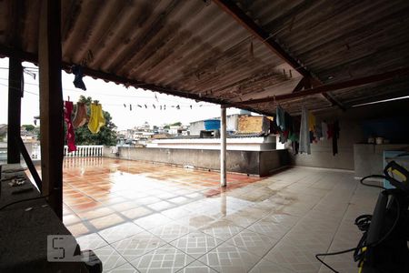 Casa à venda com 199m², 5 quartos e 7 vagas Casa à venda com 199m², 5 quartos e 7 vagasTerraço