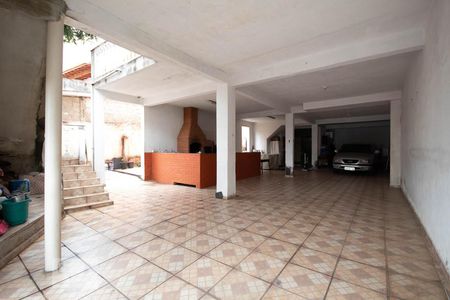 Casa à venda com 199m², 5 quartos e 7 vagas Casa à venda com 199m², 5 quartos e 7 vagasGaragem