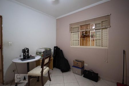 Casa à venda com 199m², 5 quartos e 7 vagas Casa à venda com 199m², 5 quartos e 7 vagasQuarto 4