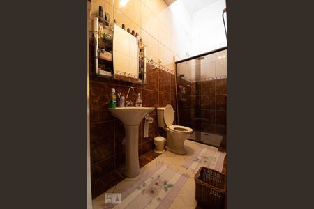 Casa à venda com 199m², 5 quartos e 7 vagas Casa à venda com 199m², 5 quartos e 7 vagasBanheiro da Suíte