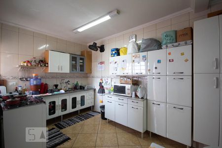 Casa à venda com 199m², 5 quartos e 7 vagas Casa à venda com 199m², 5 quartos e 7 vagasCozinha