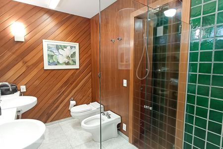 Casa de condomínio à venda com 650m², 4 quartos e 9 vagasBanheiro suíte master