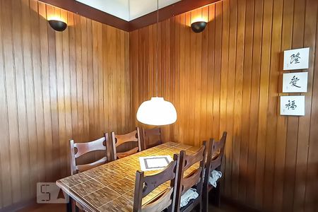 Casa de condomínio à venda com 650m², 4 quartos e 9 vagasCopa