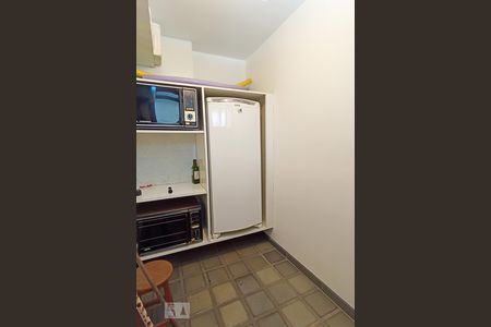 Casa de condomínio à venda com 650m², 4 quartos e 9 vagasDispensa