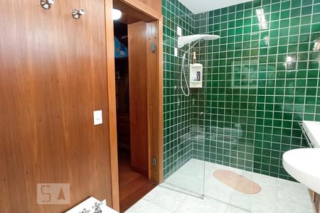 Casa de condomínio à venda com 650m², 4 quartos e 9 vagasBanheiro suíte master