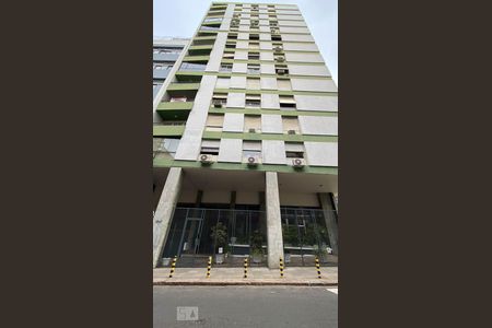 Apartamento para alugar com 163m², 3 quartos e 1 vaga Apartamento para alugar com 163m², 3 quartos e 1 vagaFachada