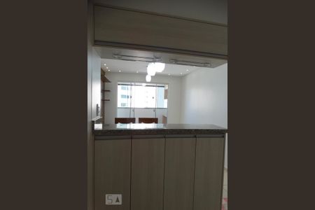 Apartamento para alugar com 67m², 2 quartos e 1 vagaCozinha