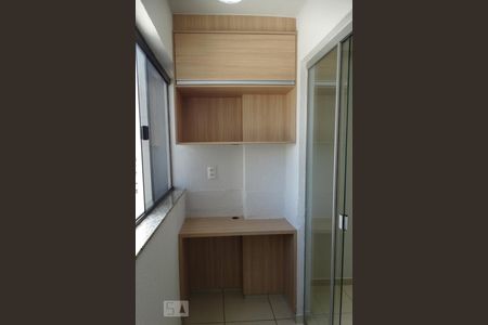 Varanda de apartamento para alugar com 2 quartos, 67m² em Setor Negrão de Lima, Goiânia
