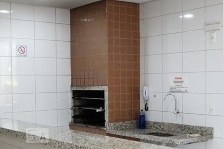 Apartamento para alugar com 67m², 2 quartos e 1 vagaÁrea comum - Churrasqueira