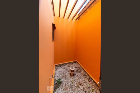 Casa à venda com 300m², 4 quartos e 5 vagas Casa à venda com 300m², 4 quartos e 5 vagasJardim de inverno