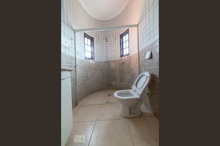 Casa à venda com 300m², 4 quartos e 5 vagas Casa à venda com 300m², 4 quartos e 5 vagasBanheiro 1 suíte americana 01