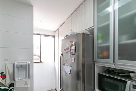 Apartamento para alugar com 74m², 2 quartos e 2 vagasCozinha