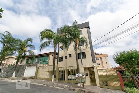 Apartamento para alugar com 74m², 2 quartos e 2 vagasFachada