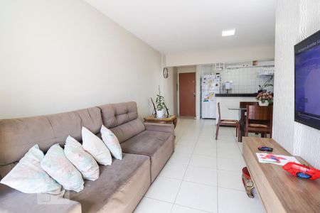 Sala de apartamento para alugar com 3 quartos, 70m² em Jardim Ipê, Goiânia